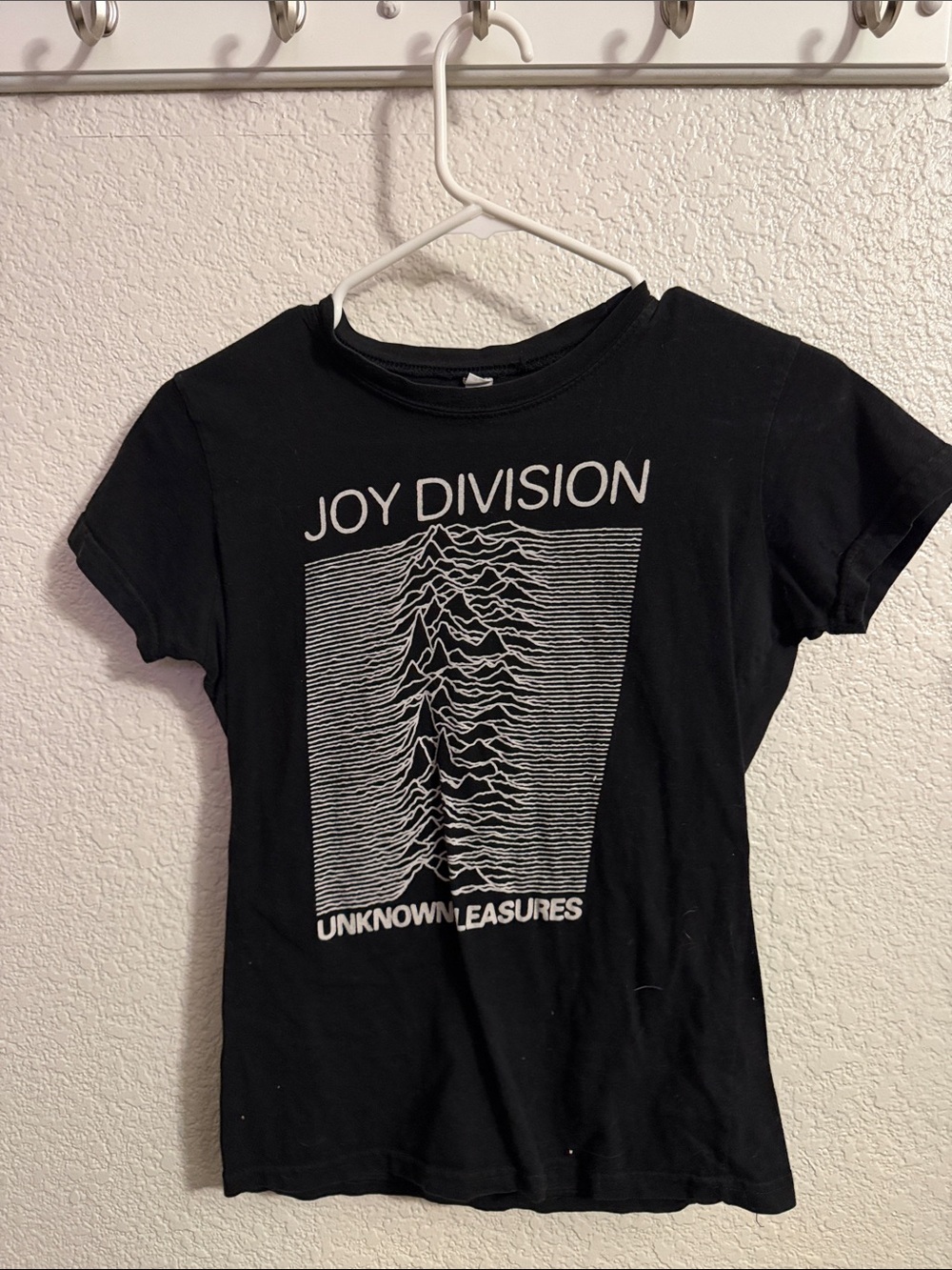 Joy Division "Unknown Pleasures" Black Band Tee
